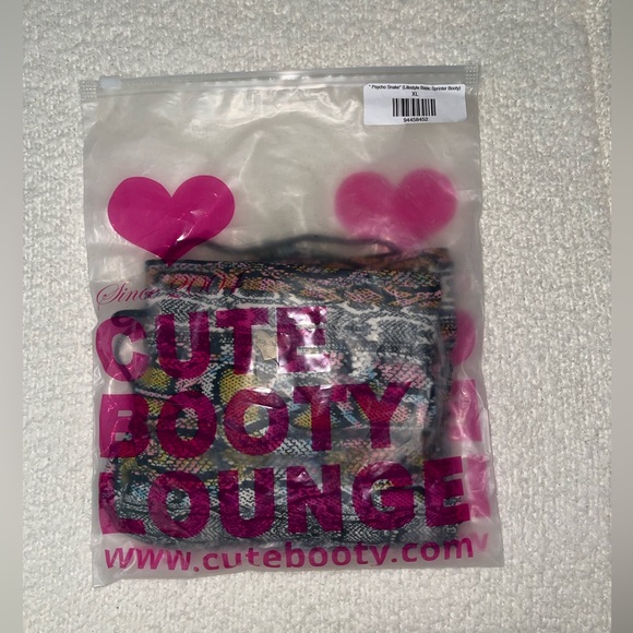 Cute Booty Lounge Psycho snake- snake print leggings - Picture 6 of 6